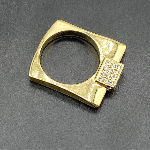 Vintage Gold-tone Square-shaped Ring with CZ Stone Size 6.5 - Picture 10 of 12